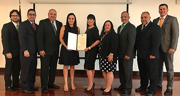 Miembros de la Junta de Directores ASEC y Comisionada. (Foto/Suministrada)