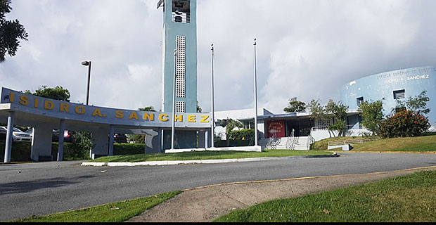 Escuela Isidro Sánchez en Luquillo. (Foto/Suministrada)