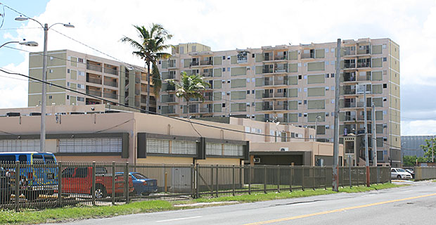 Residencial Torres de Sabana. (Foto/Héctor Álvarez)