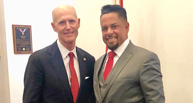 Congresista Rick Scott junto al alcalde de Ceiba, Angelo Cruz Ramos. (Foto/Suministrada)