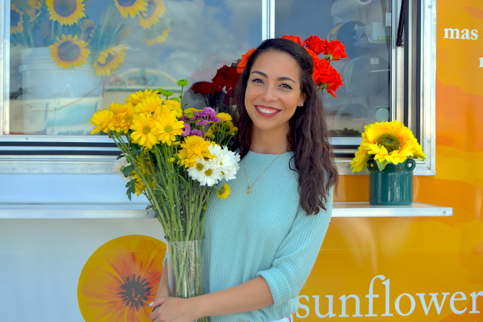 Llega a Puerto Rico la primera floristería móvil: Sun Flowers PR