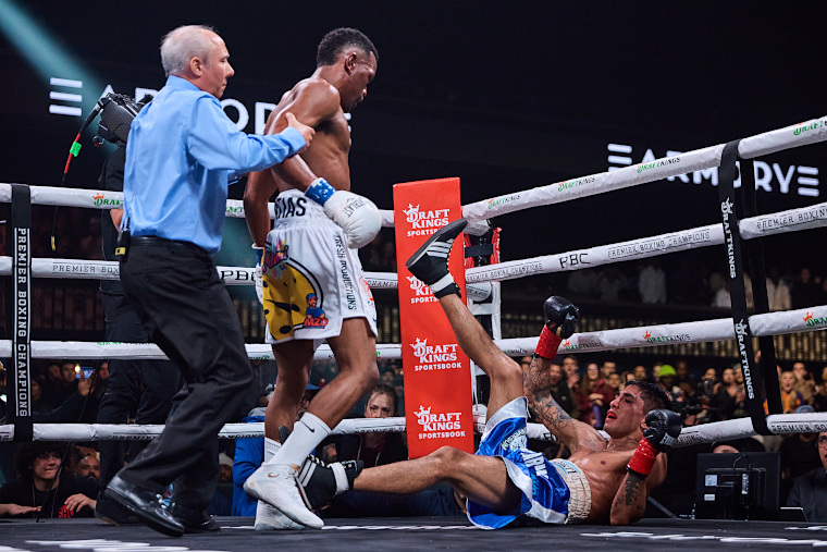 Subriel Matias vs Jeremiah Ponce, Fotos por Esther Lin / Showtime  