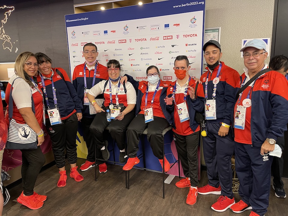 Atletas de bolos ganan medallas en Berlín