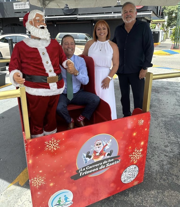 Primera competencia de trineos de Santa en Cataño